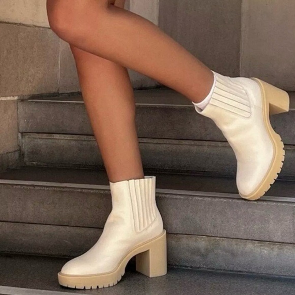 Dolce‎ Vita Cache H20 Ankle Boots 11 Ivory Elastic Sides Block Heel Slip On